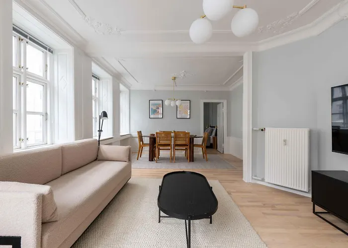 Spacious Tivoli Gardens Apartment W 3 Bedrooms